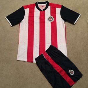 Las chivas soccer jersey and shorts adult size